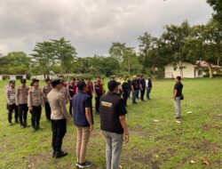 Personel Gabungan Polres Ogan Ilir dan Polsek Indralaya Laksanakan Pengamanan Rangkaian Ibadah Natal FMK Unsri