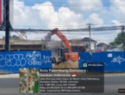 Satpol PP Palembang Bongkar Paksa 6 Ruko Milik “Afat” di Demang Lebar Daun