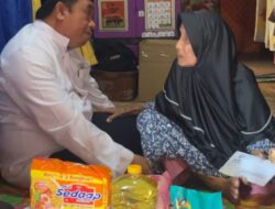 BAZNAS Kota Palembang Bergerak Cepat, Lansia di Gandus Terima Bantuan Sembako
