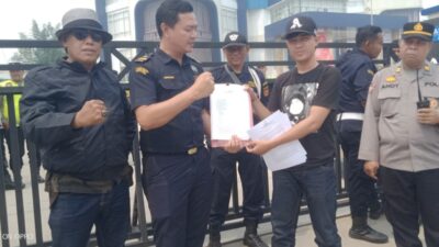 Massa EWNCW Serukan Bongkar Mafia Pajak Cukai Rokok Ilegal di Sumsel